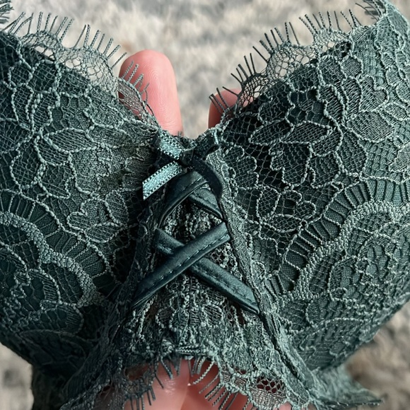 COPY - Victoria’s Secret dark teal lace bra - Picture 3 of 9